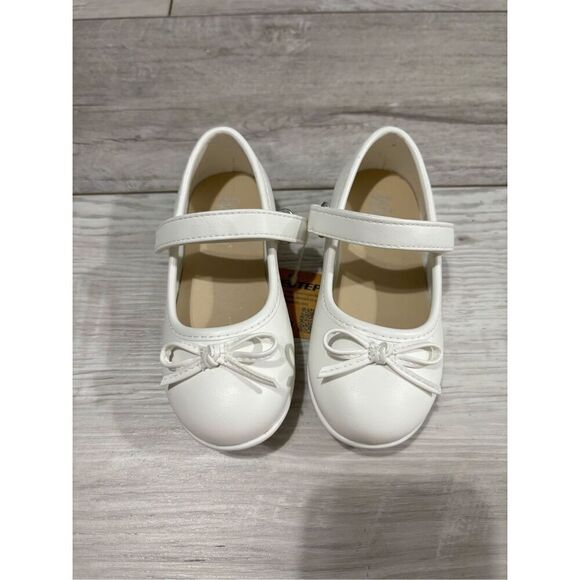 Weestep baby/toddler girls white ballet flats shoes size 6 - Picture 2 of 11